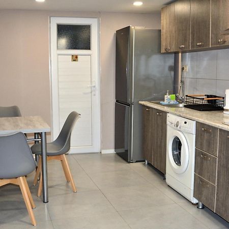 Nikas Apartment Тбилиси Экстерьер фото