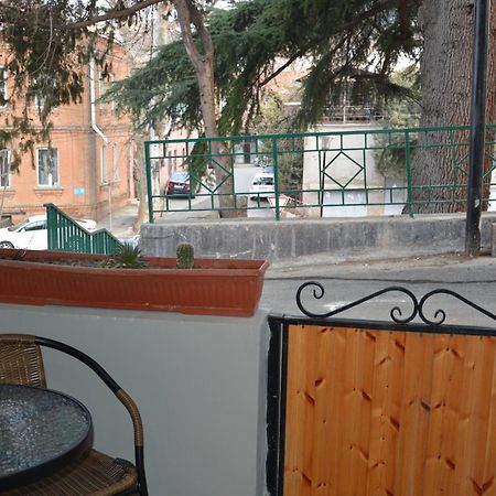 Nikas Apartment Тбилиси Экстерьер фото