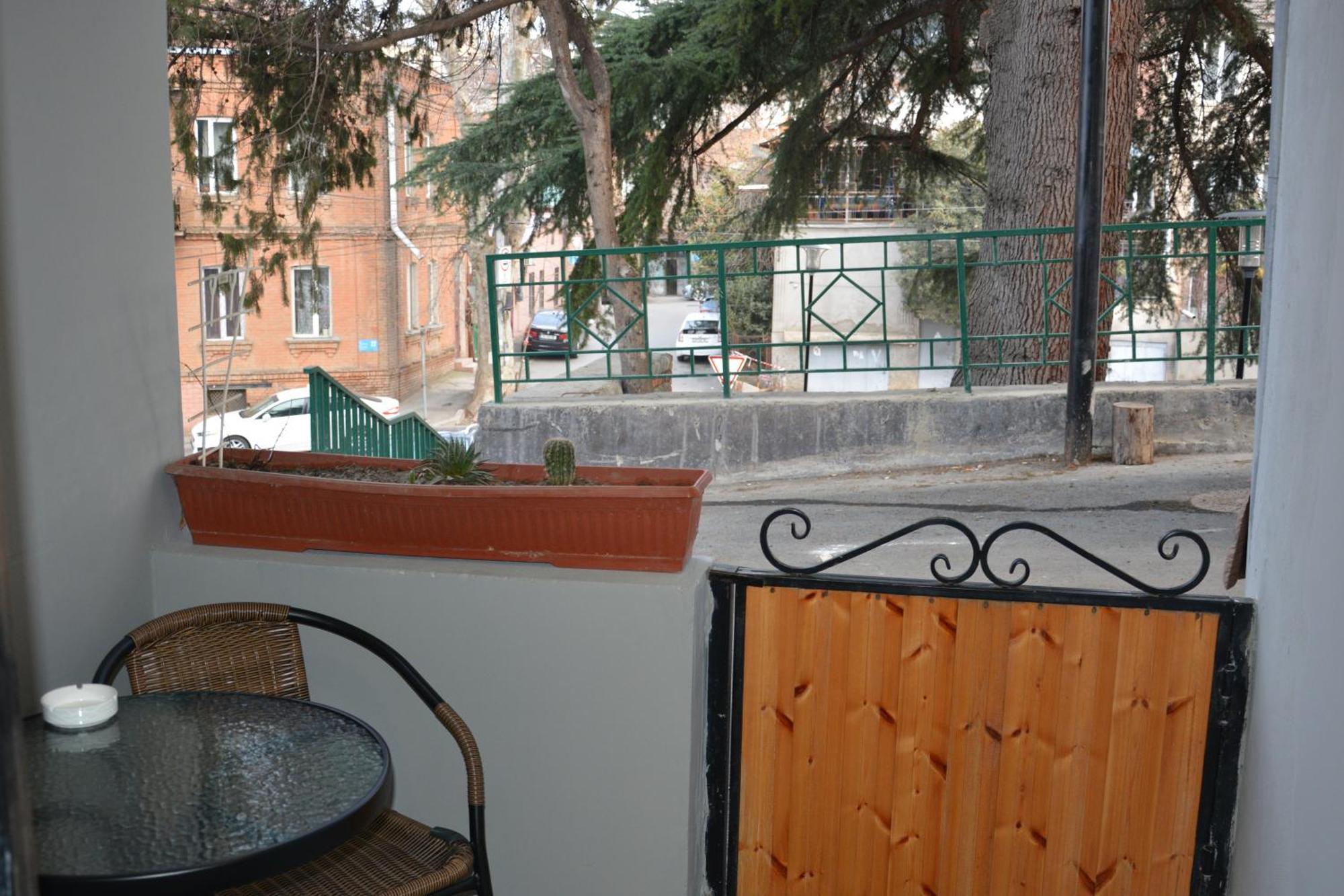 Nikas Apartment Тбилиси Экстерьер фото