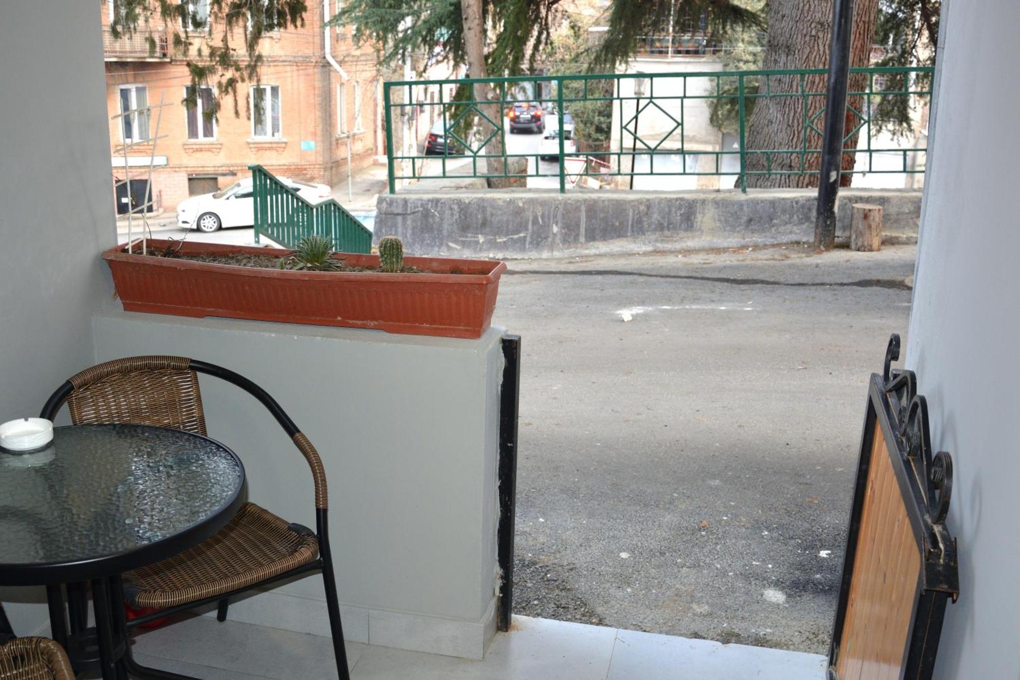 Nikas Apartment Тбилиси Экстерьер фото